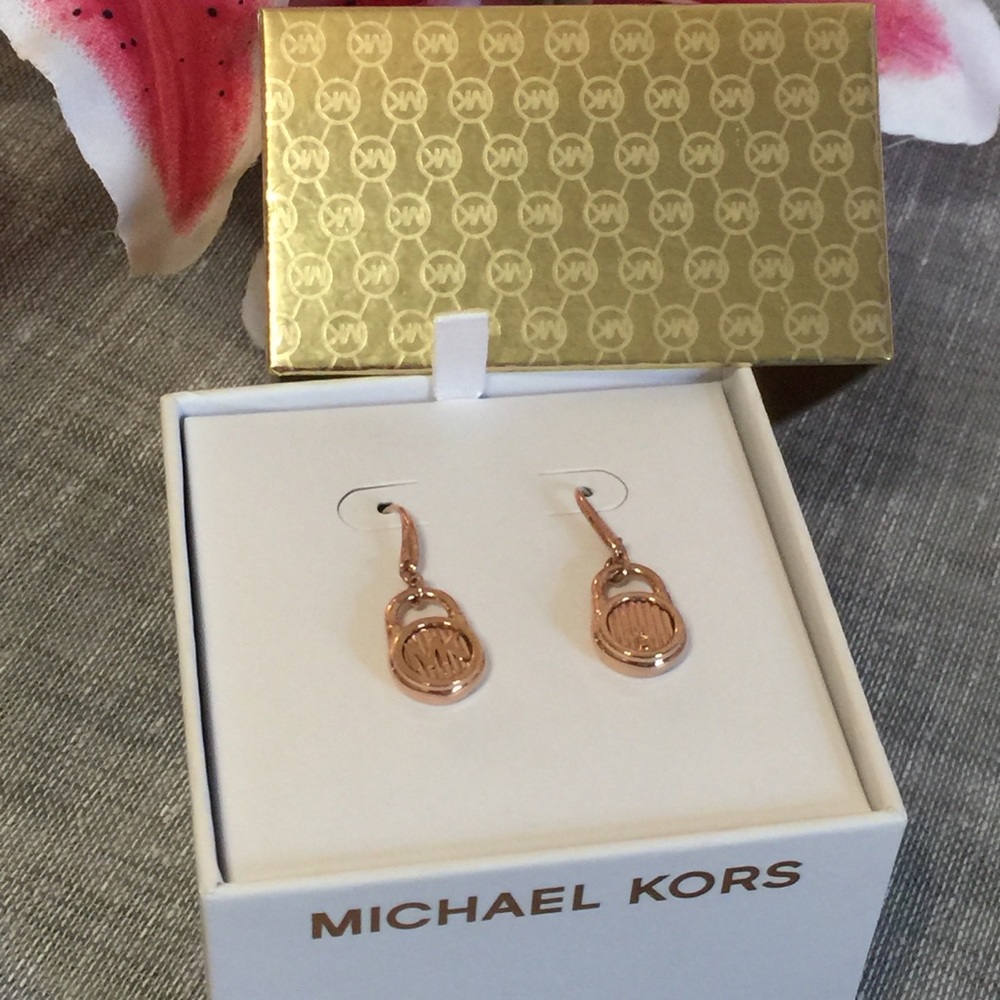 Michael Kors Authentic NIB hook earrings - Picture 7 of 8